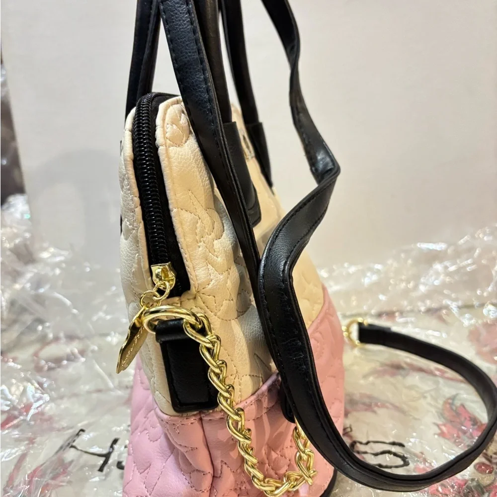 Luv BETSEY JOHNSON Unicorn Satchel Pink & Ivory Quilted Dome Crossbody LBDENA